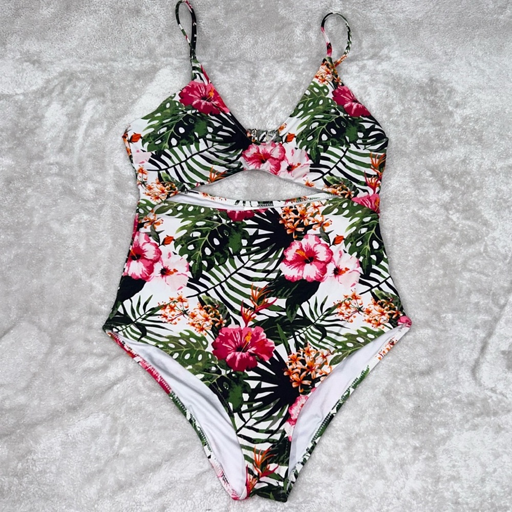 Cupshe Tropical Print Swimsuit